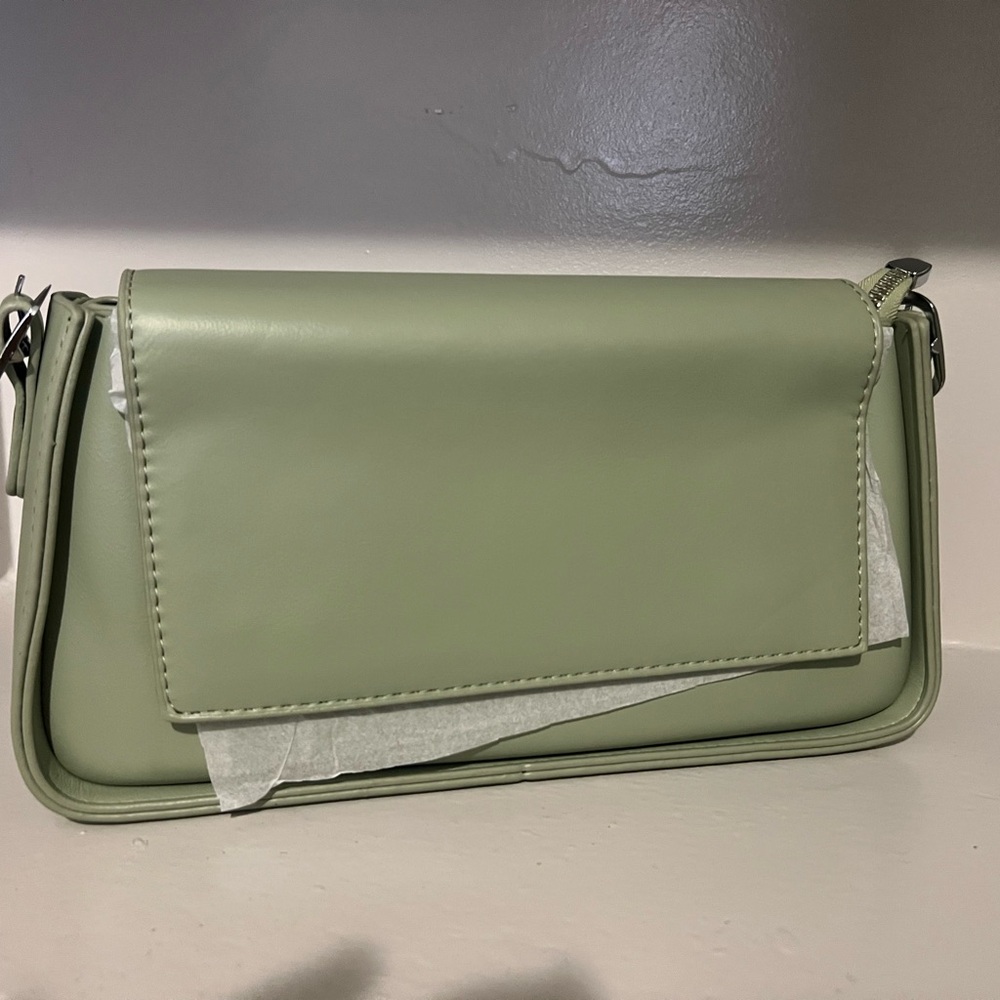 Sleek Green Women's Bag